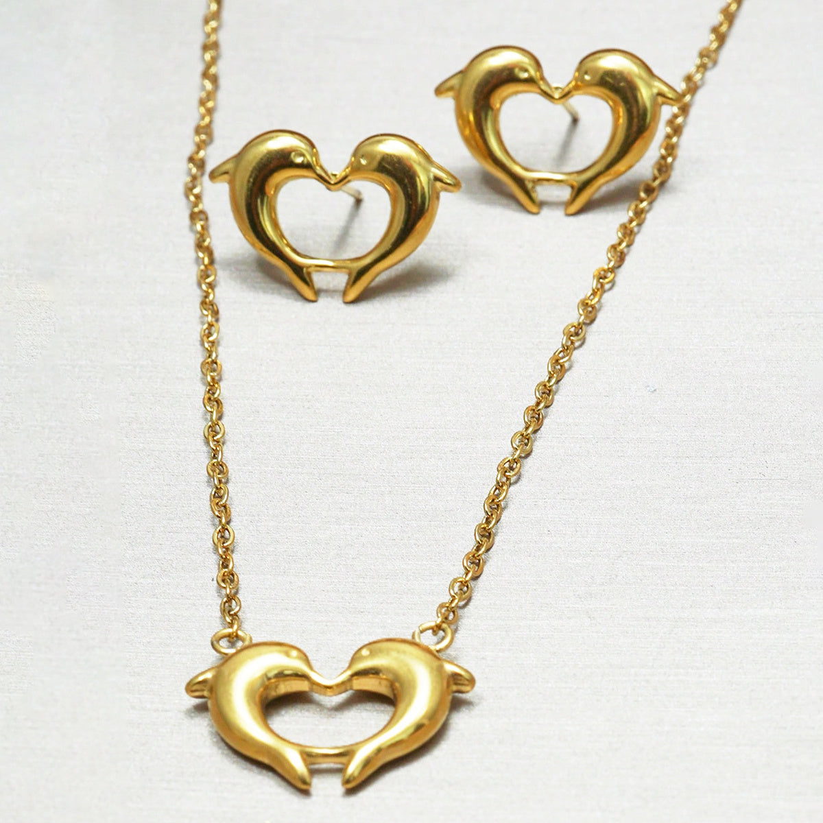 18K Gold Dolphin Heart Necklace & Earring Set – Hypoallergenic Jewelry Gift