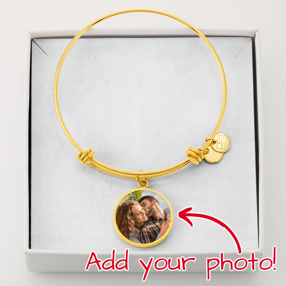 Personalized Circle Pendant Bangle