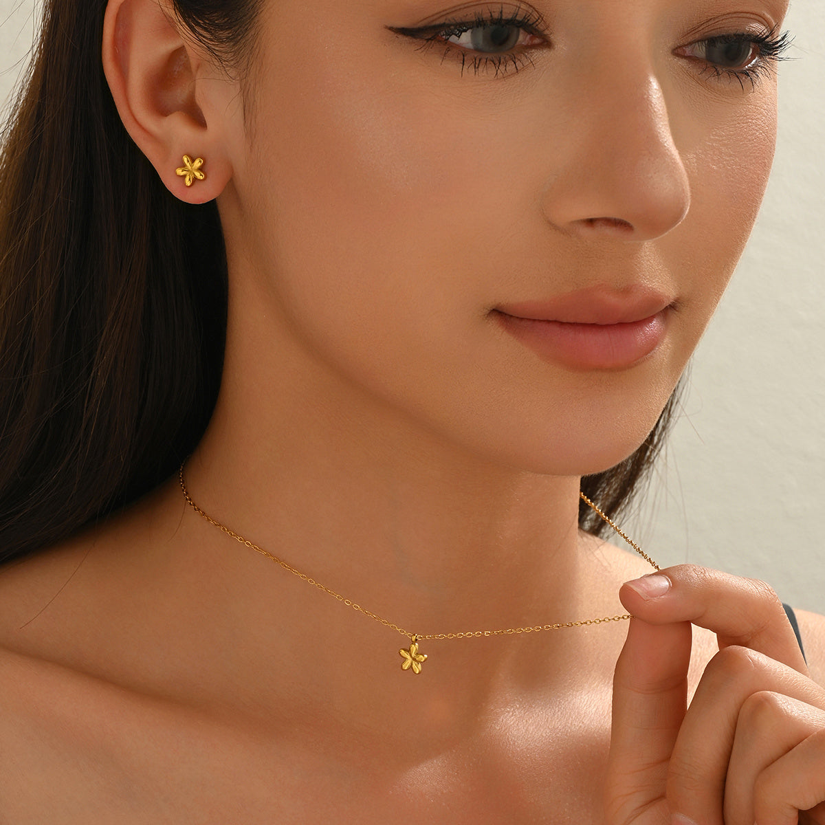 18K Gold Petal Necklace & Earring Set – Hypoallergenic Flower Jewelry