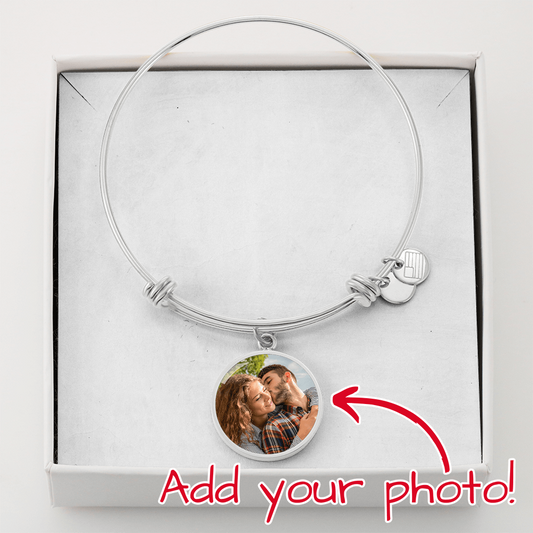 Personalized Circle Pendant Bangle