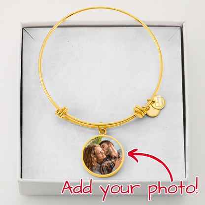 Personalized Circle Pendant Bangle